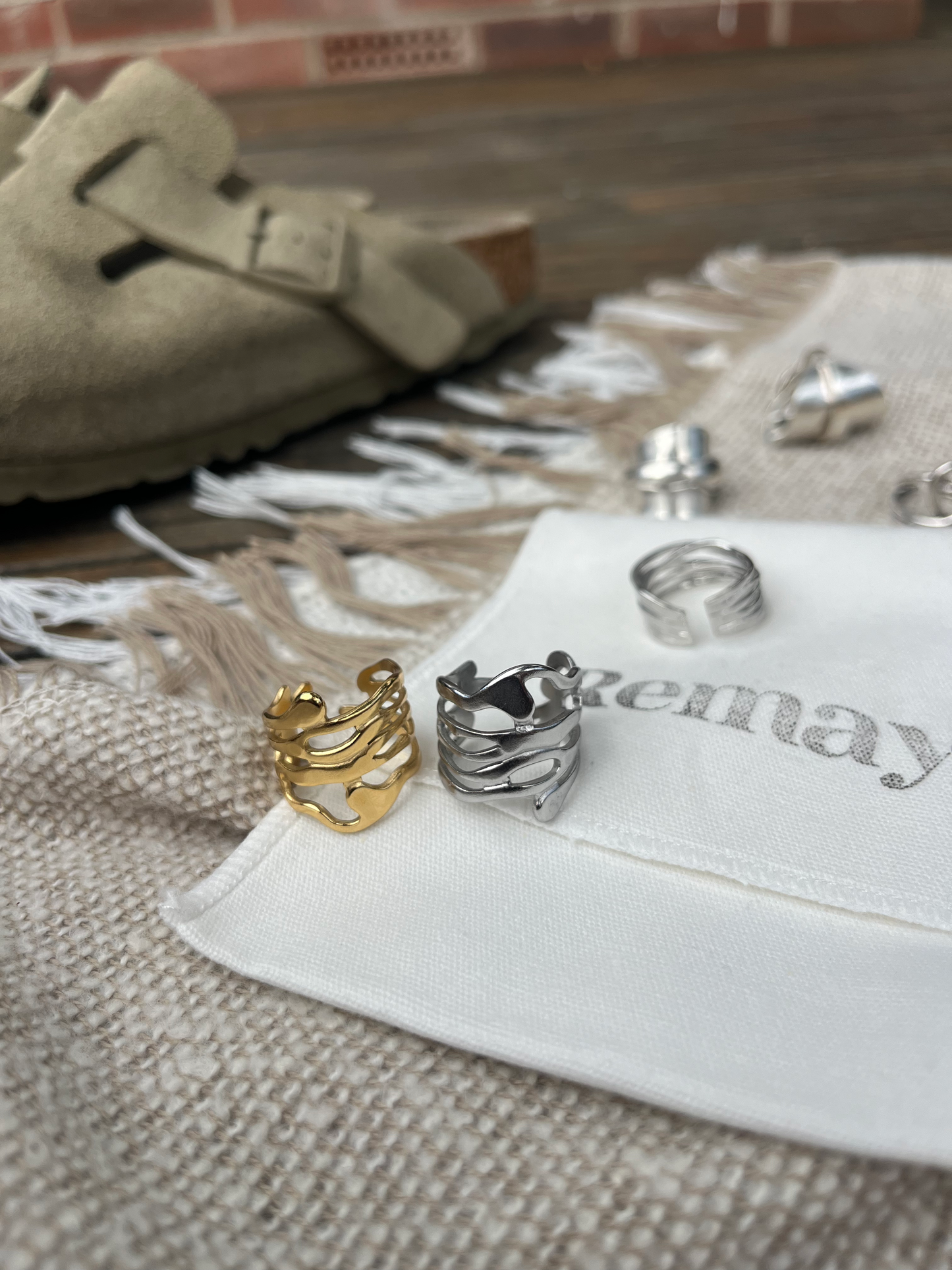 The Molton Ring image 1