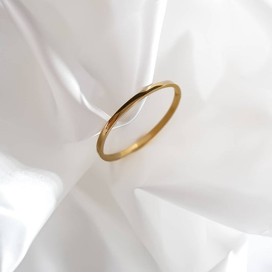 The Nova Classic Stacking Bangle