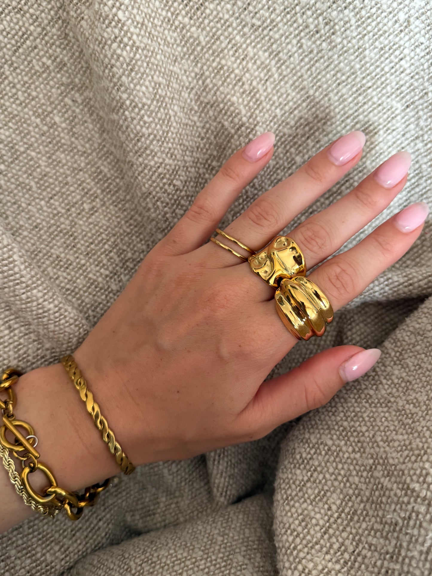 The Primrose Ring