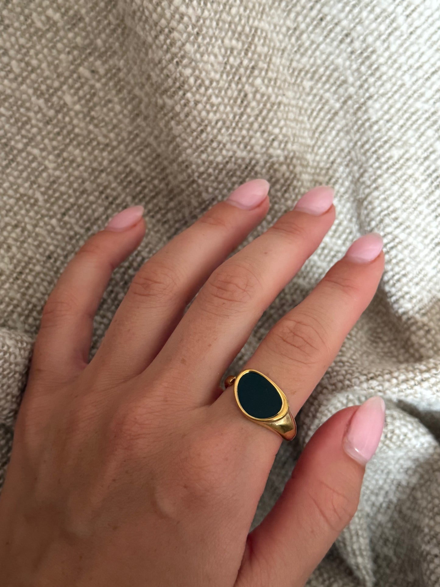 The Isla Ring
