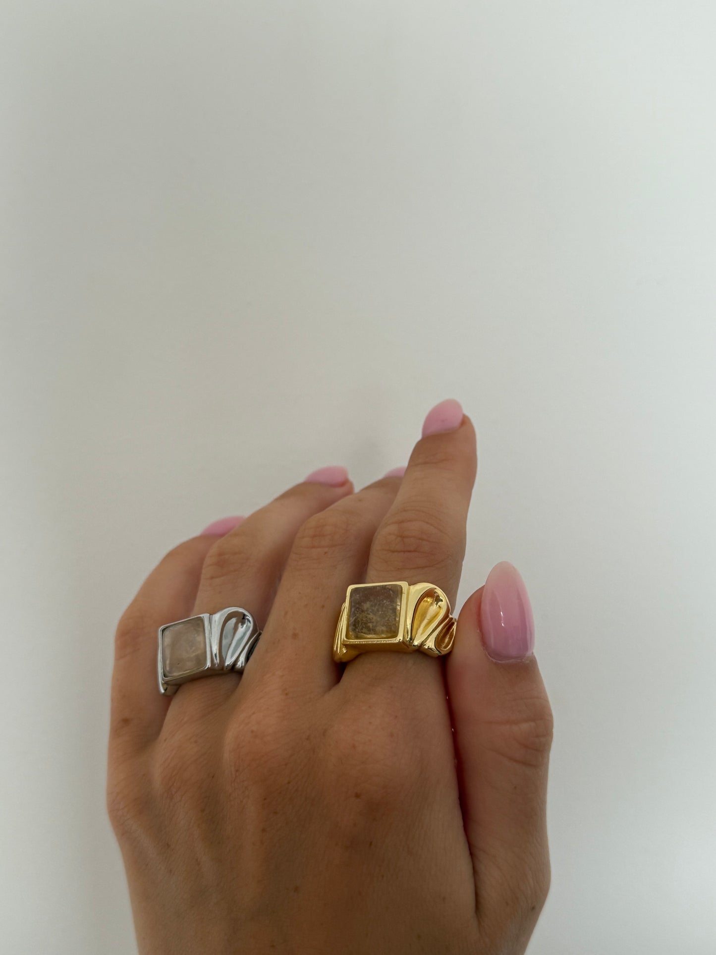 The Amarysso Ring