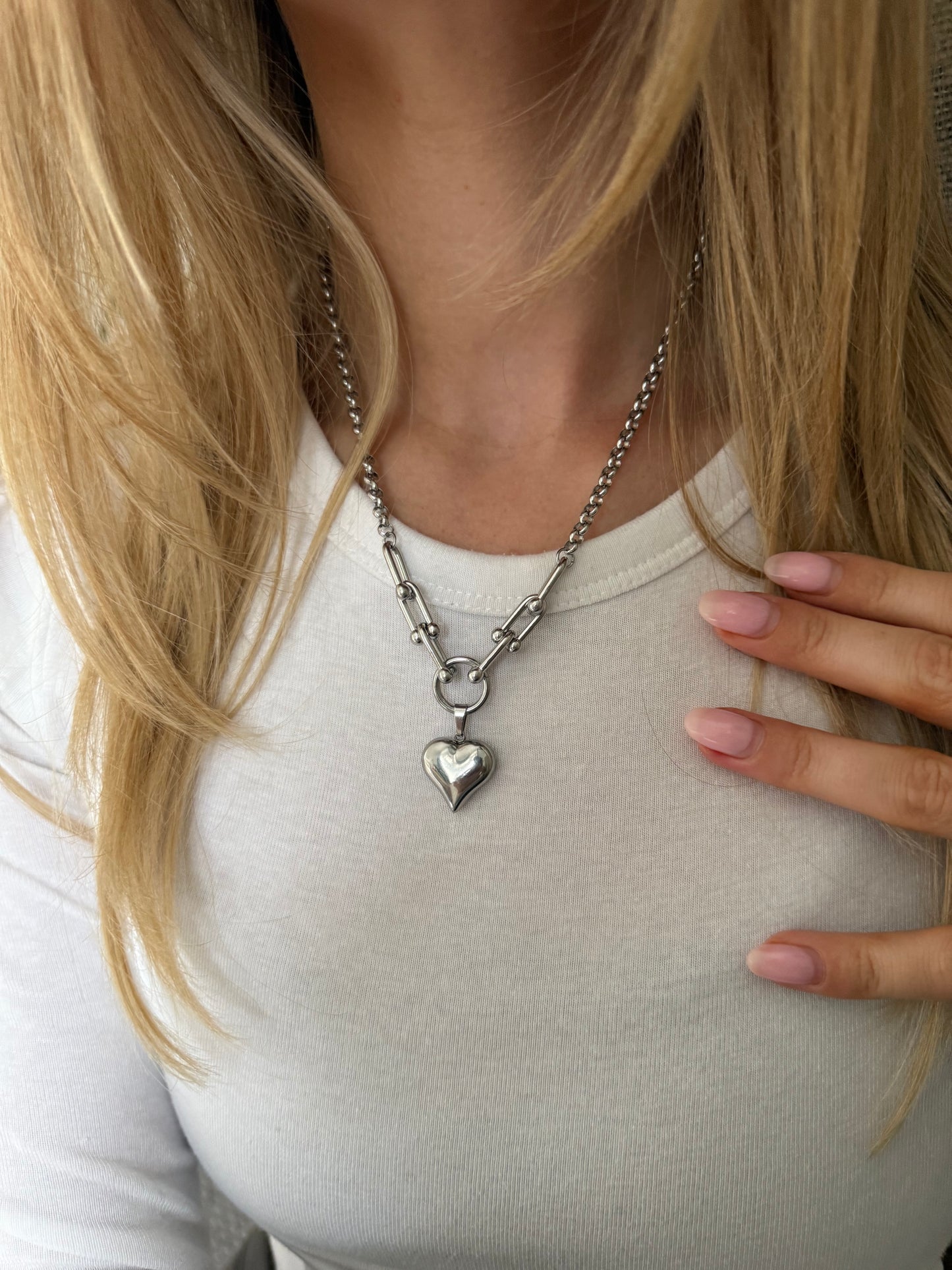 The Heart Link Necklace