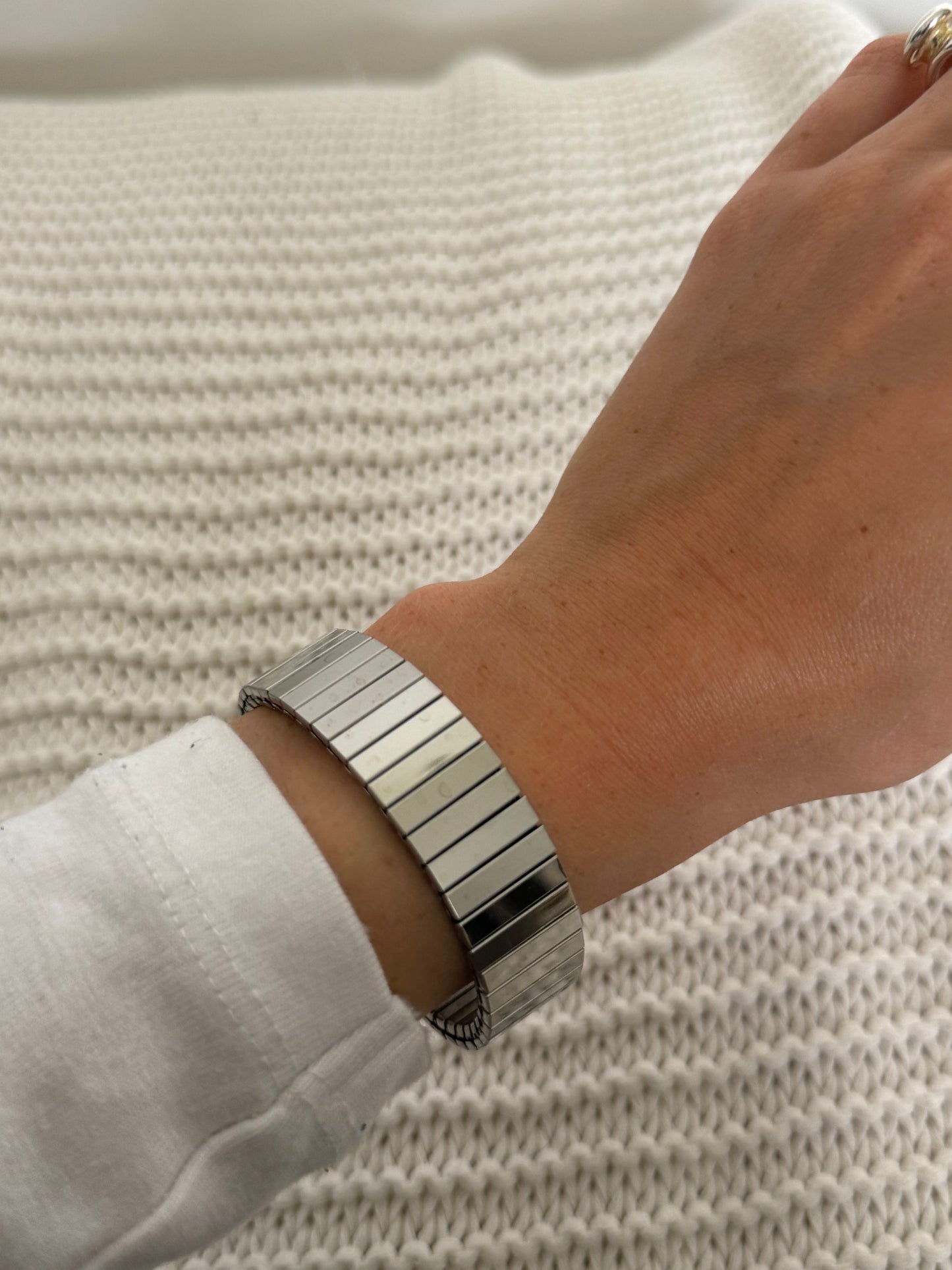 The Luxe Bangle