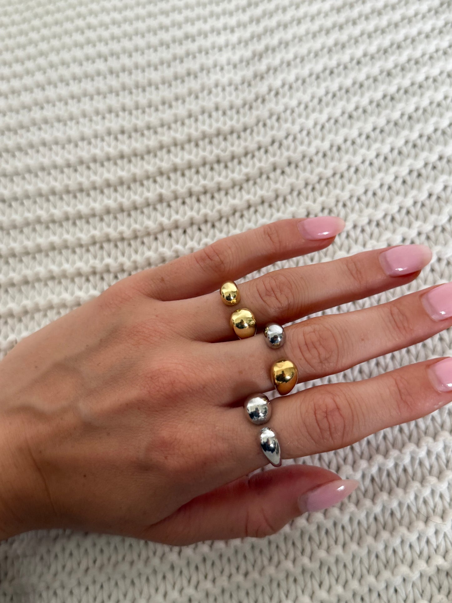The Sphere Ring