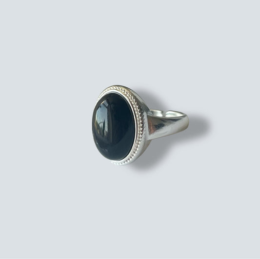 The Onyx Ring image 0