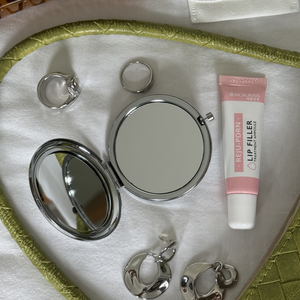 The Remayd Pocket Mirror