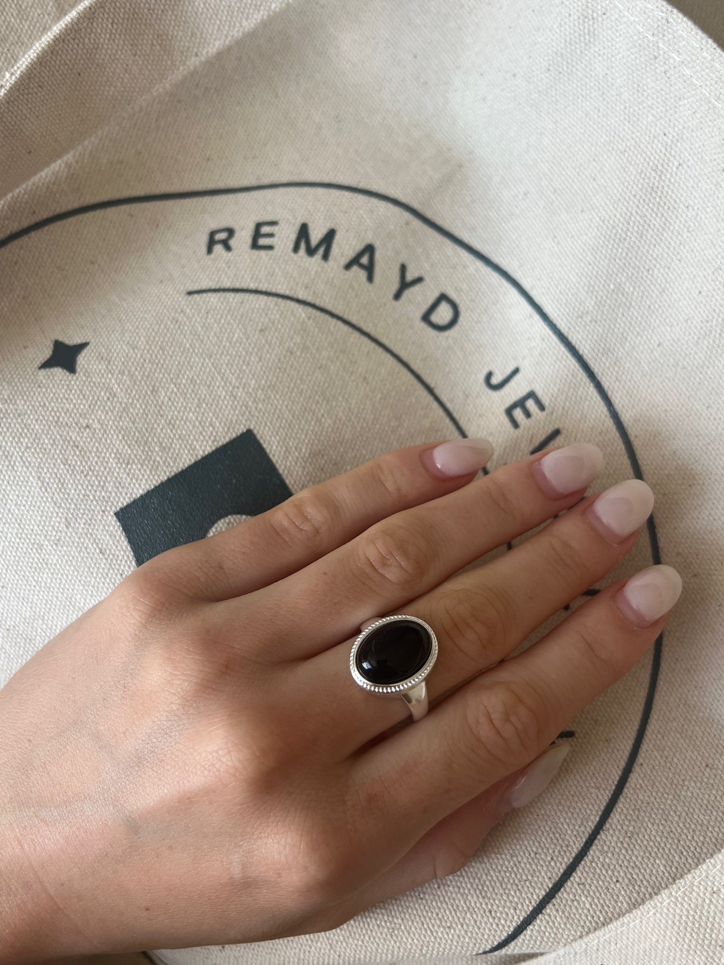 The Onyx Ring image 2