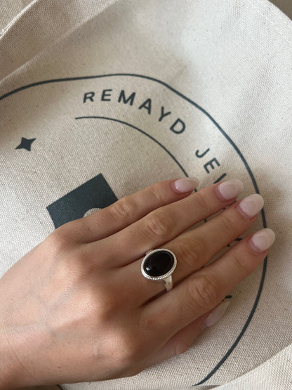The Onyx Ring image 2