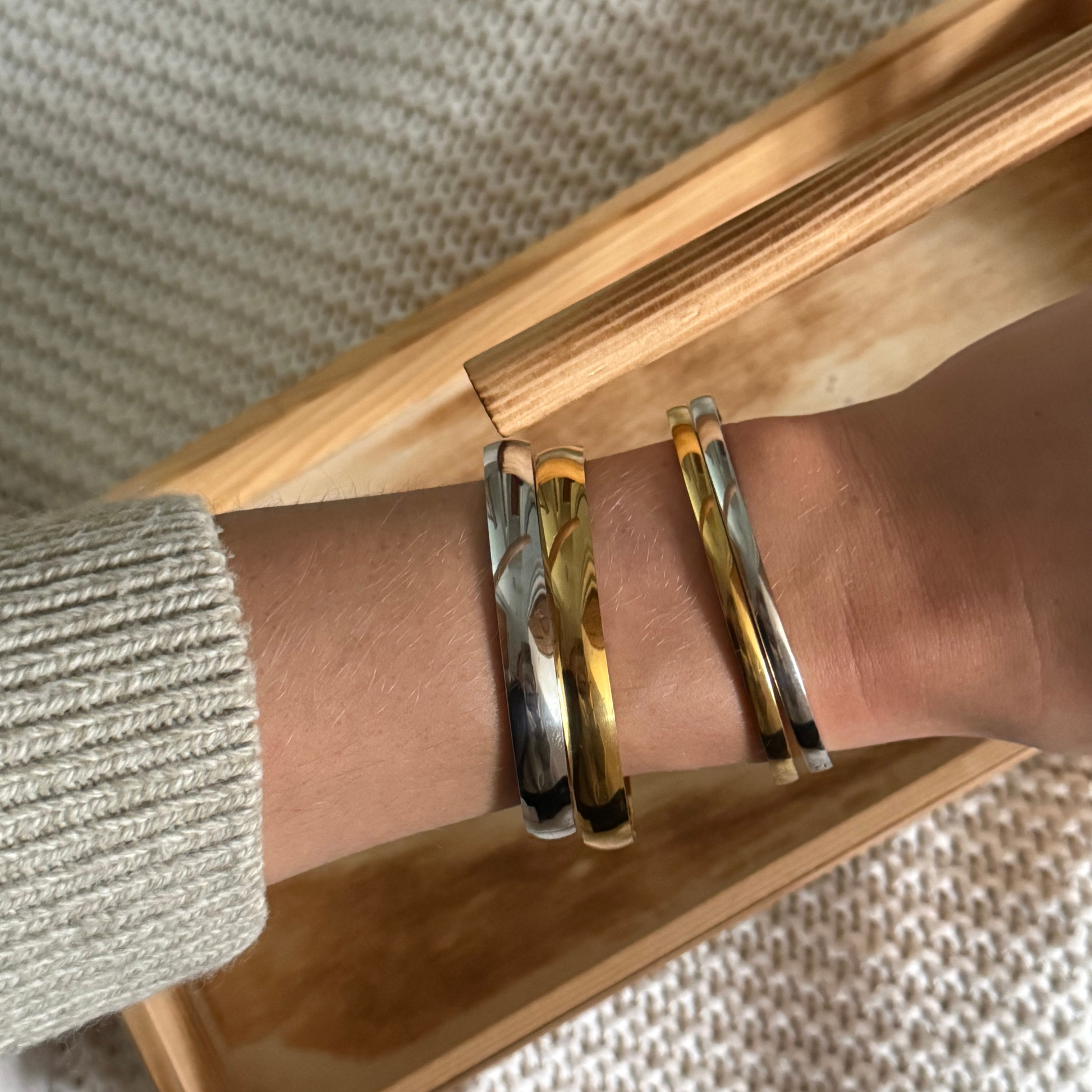 The Nova Classic Stacking Bangle