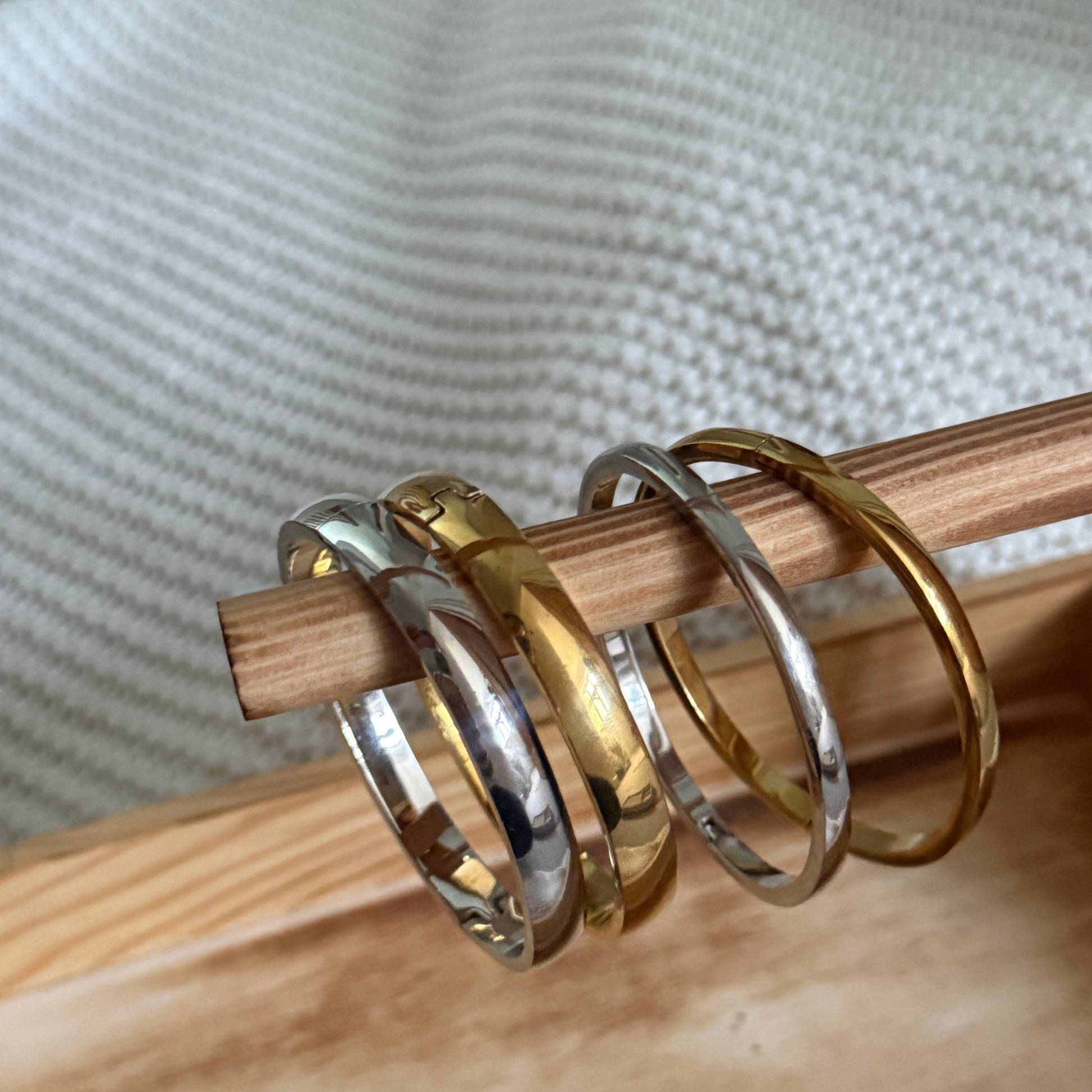 The Nova Classic Stacking Bangle