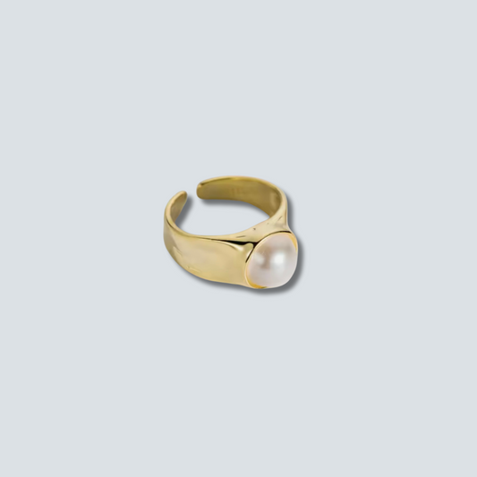 The Moonstone Ring image 1
