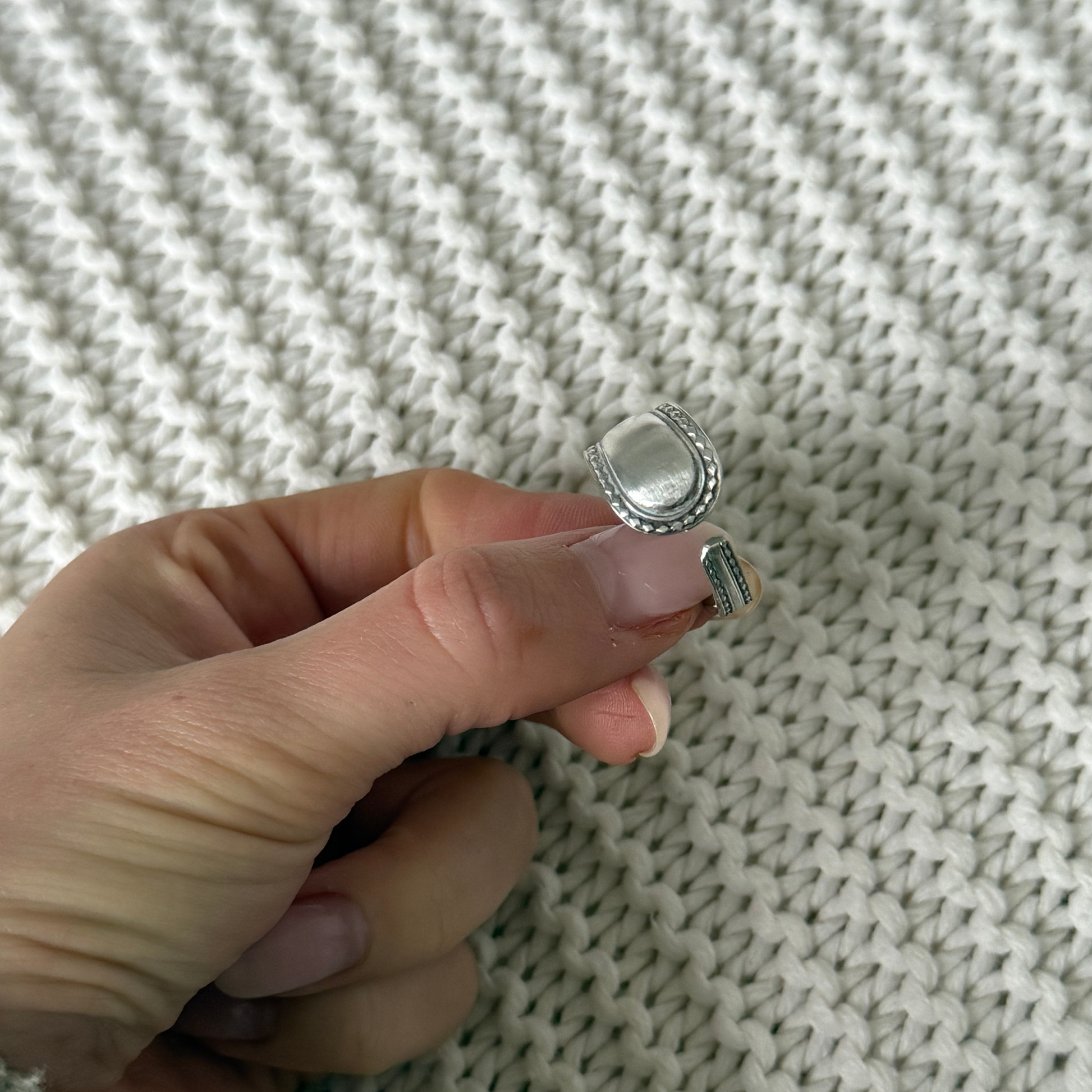The Patterned Single Wrap Spoon Ring