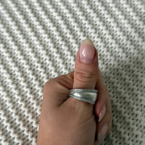 The Patterned Single Wrap Spoon Ring
