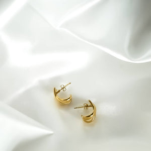 The Cross Bar Earrings