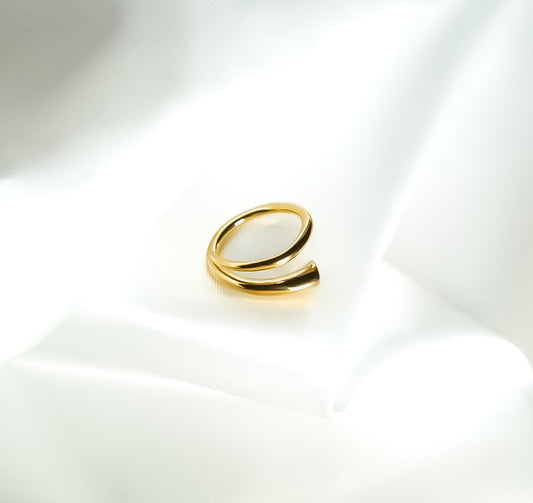 The Esme Court Ring
