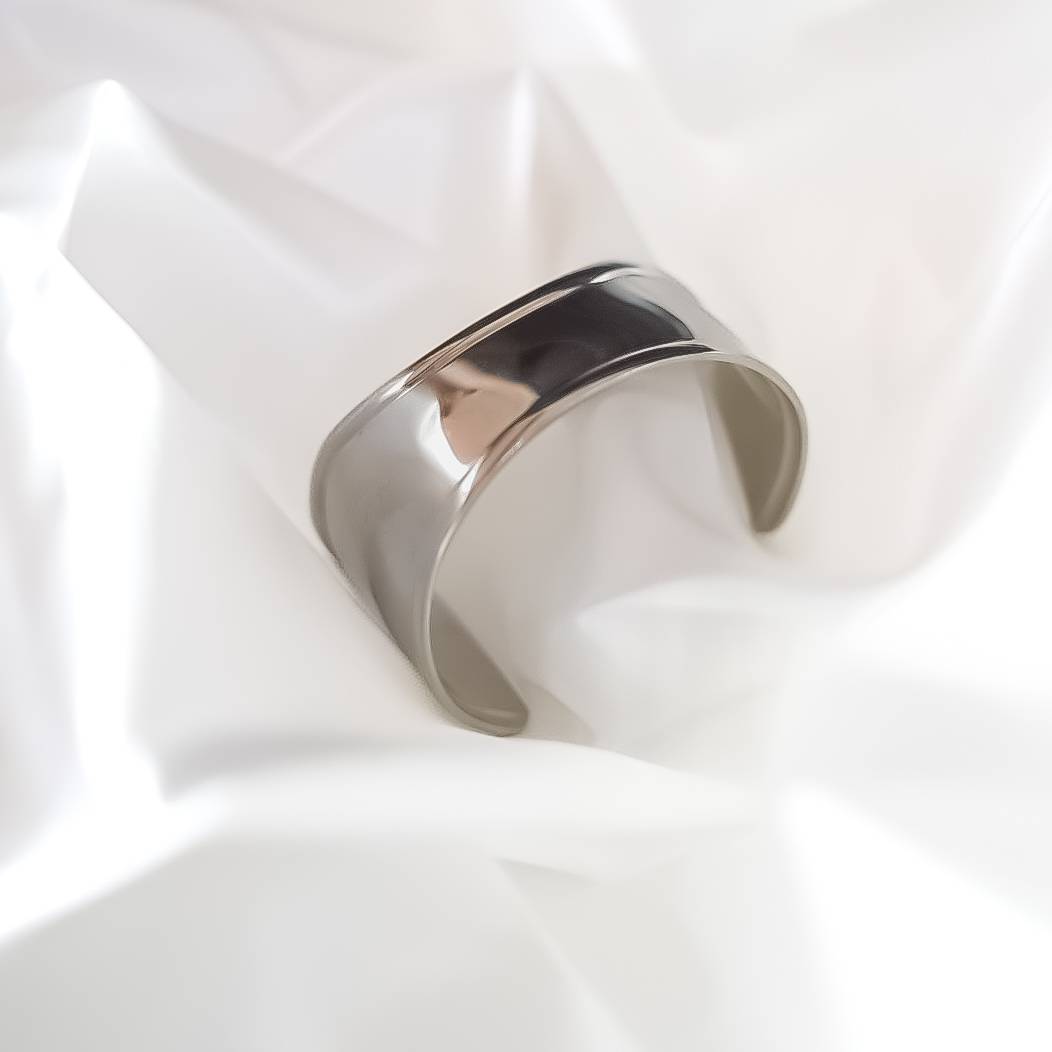The Mira Cuff Bangle