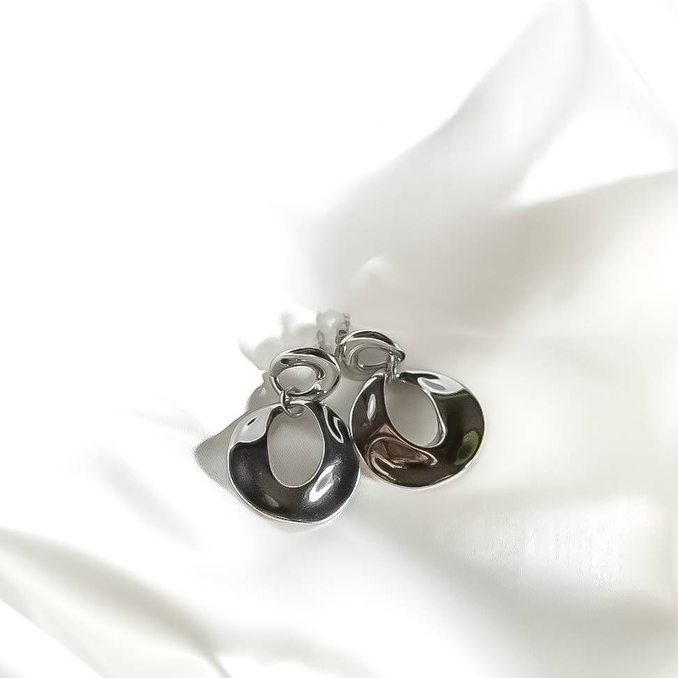 The Ripple Molten Earrings