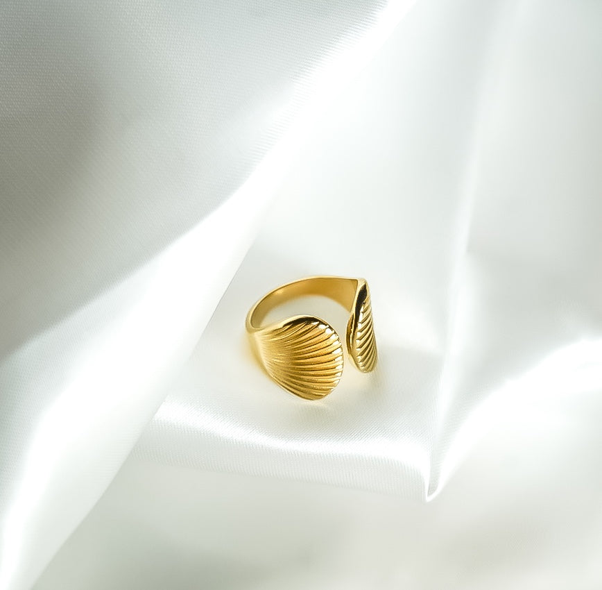 The Seashell Ring