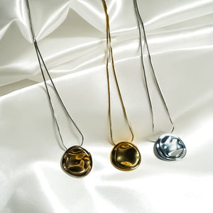The Solace Circle Pendant Necklace