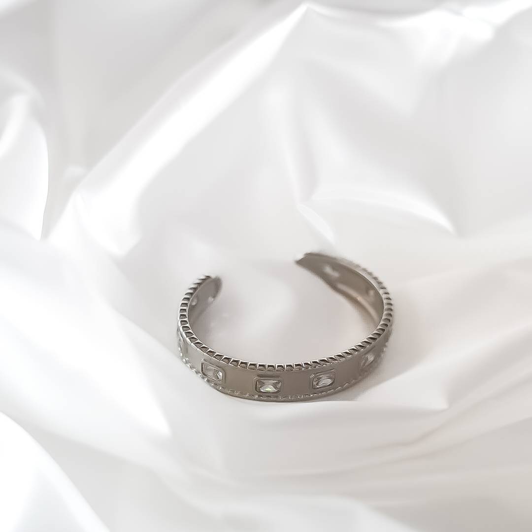 The Valora Stone Bangle