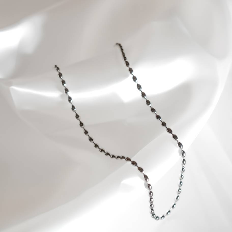 The Bead Chain Necklace