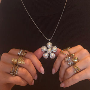 The Bloom Necklace