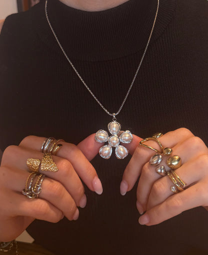 The Bloom Necklace