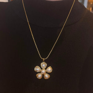 The Bloom Necklace