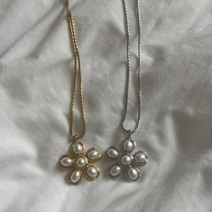 The Bloom Necklace