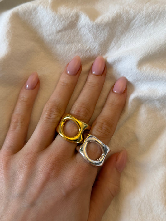 The Lattice Ring
