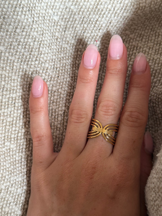 The Luxe Ring