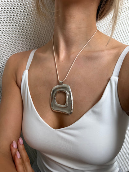 The Muse Necklace