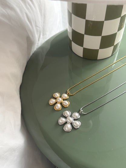 The Bloom Necklace