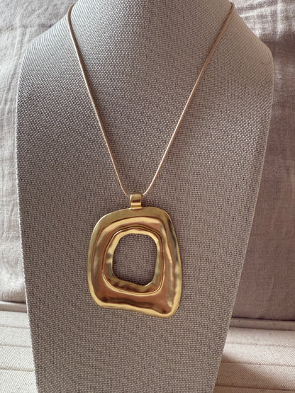 The Muse Necklace