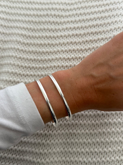 The Parallel Bangle
