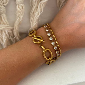 The Vera T-bar Bracelet