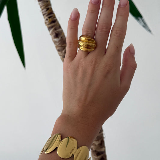 The Clam Shell Ring