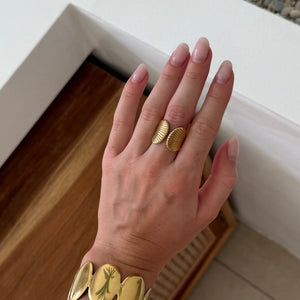 The Seashell Ring