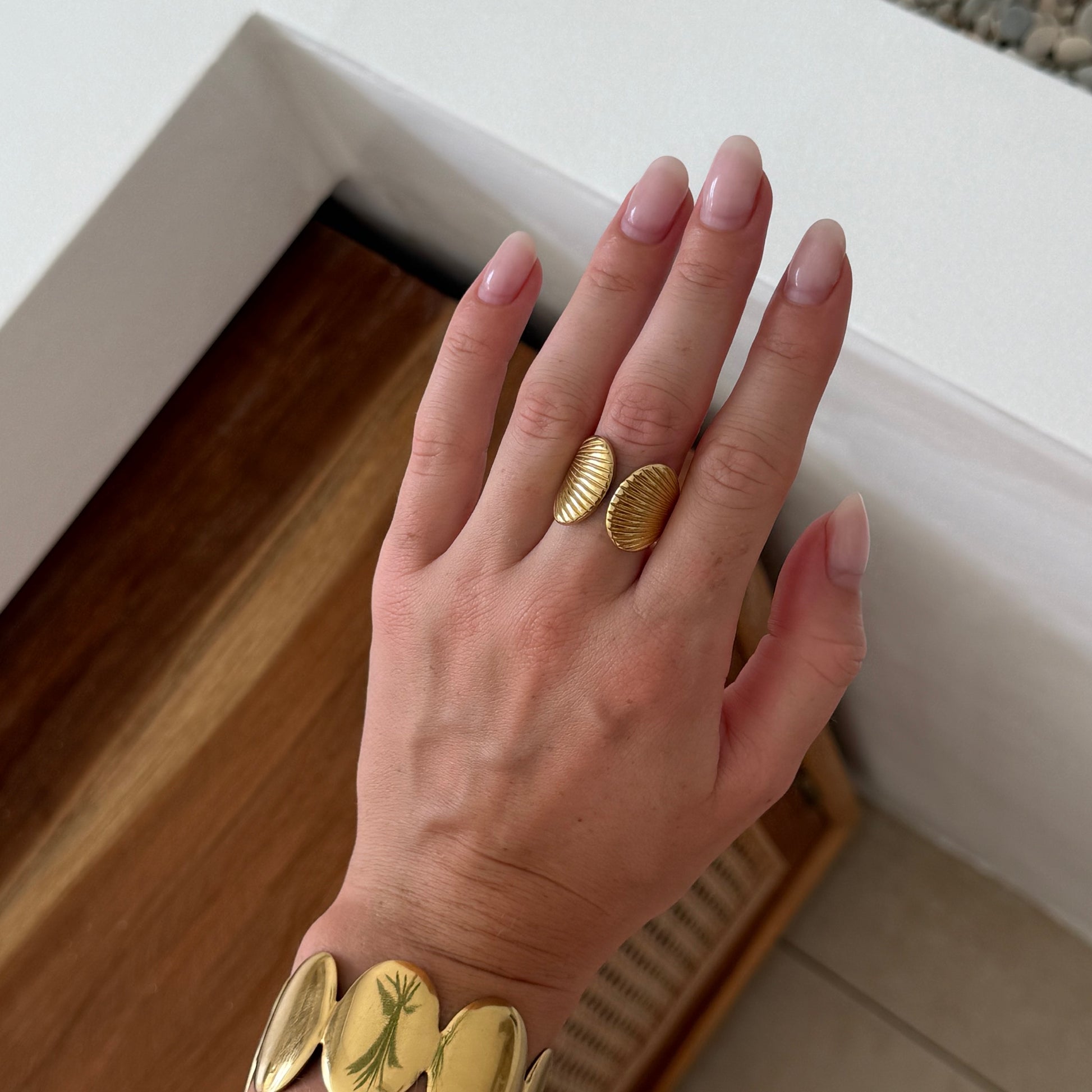 The Seashell Ring