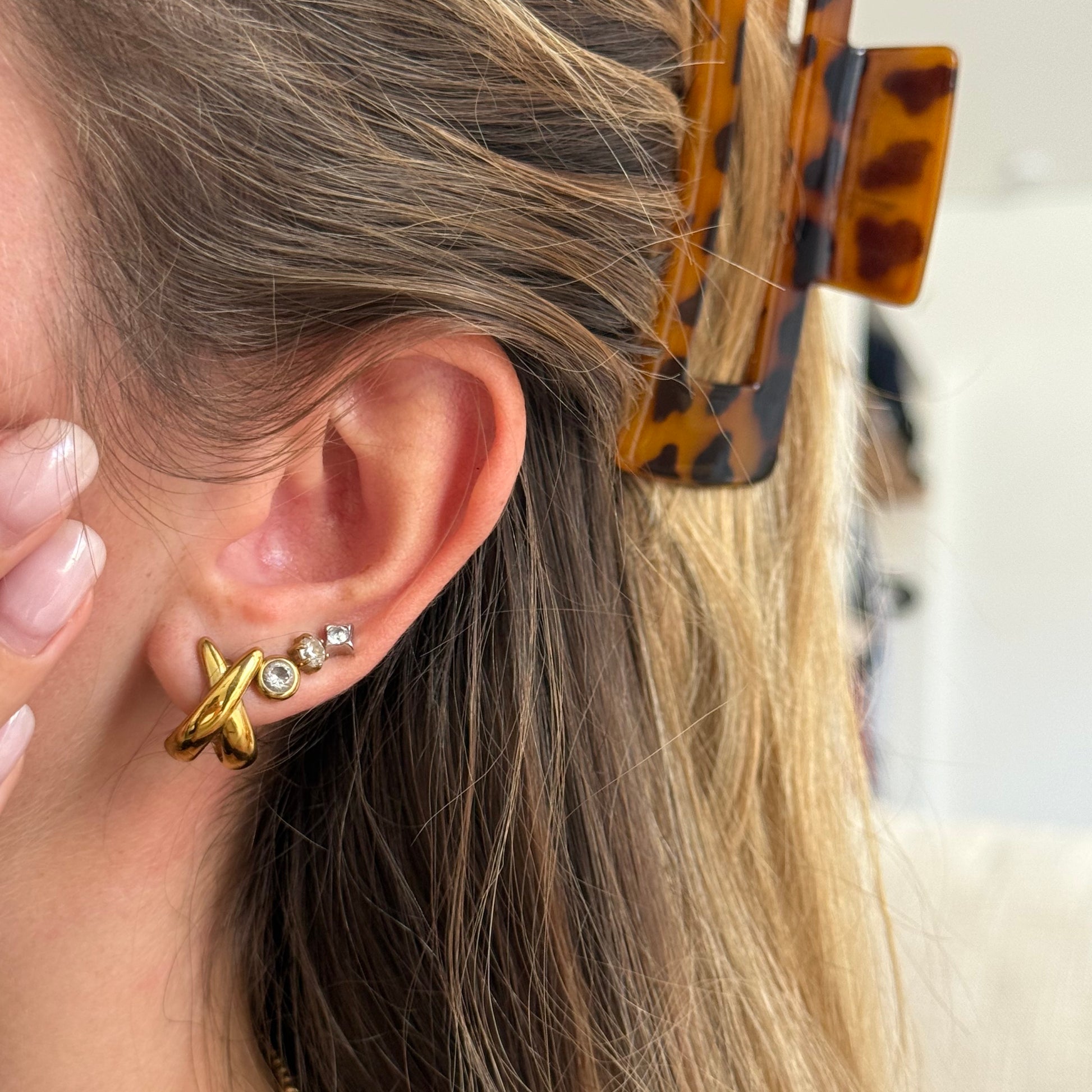 The Cross Bar Earrings