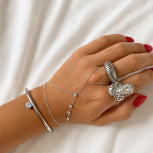 The Alba Stone Hand Chain