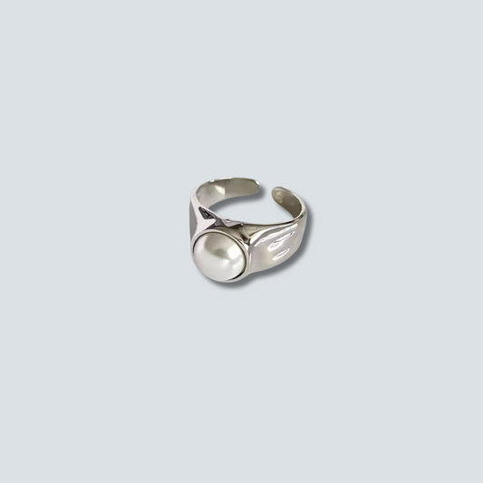 The Moonstone Ring image 0